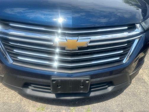 Northsky Blue Metallic 2023 Chevrolet Traverse LT Cloth