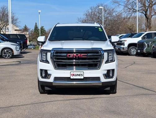 Summit White 2023 GMC Yukon SLT