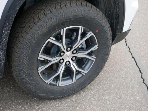 Summit White 2026 GMC Acadia AT4