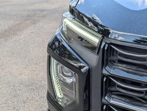 Onyx Black 2026 GMC Canyon Elevation