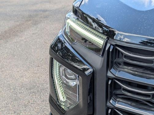 Onyx Black 2026 GMC Canyon Elevation