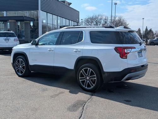 Summit White 2023 GMC Acadia SLT