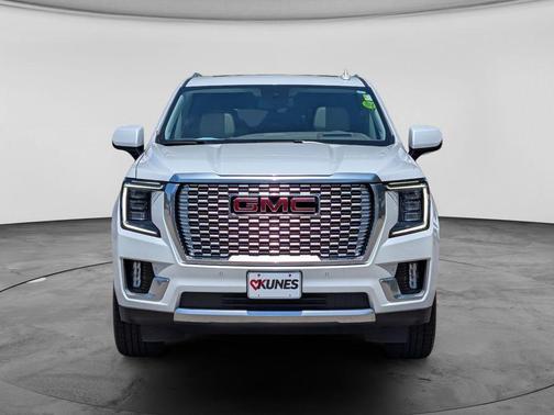 White Frost Tri-Coat 2023 GMC Yukon XL Denali