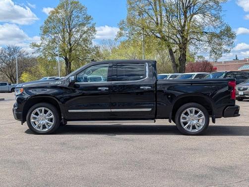Black 2025 Chevrolet Silverado 1500 High Country