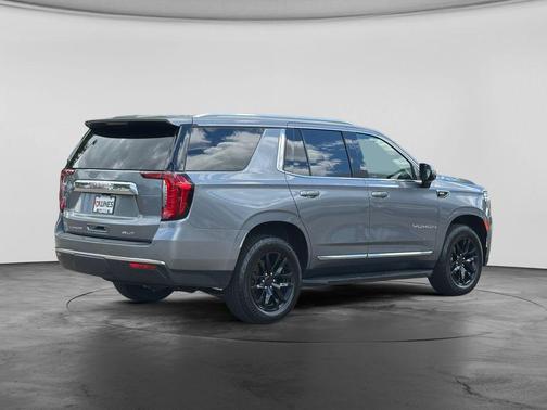 Satin Steel Metallic 2022 GMC Yukon SLT
