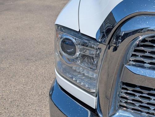 Bright White Clearcoat 2016 RAM 3500 Laramie