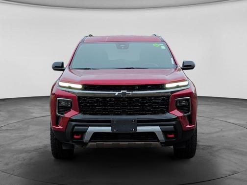 Radiant Red 2025 Chevrolet Traverse Z71