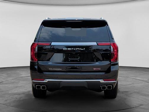 Onyx Black 2025 GMC Yukon XL Denali