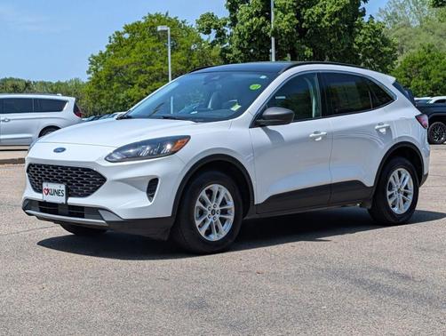 Oxford White 2022 Ford Escape SE