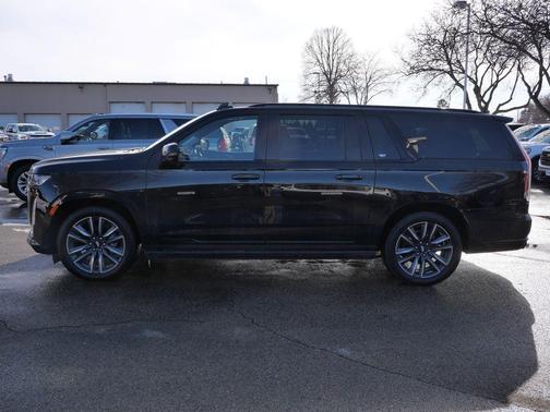 2022 Cadillac Escalade ESV Sport
