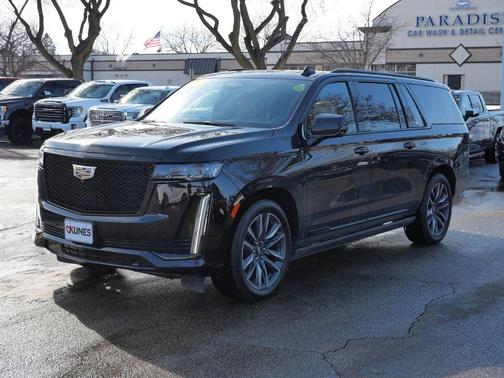 2022 Cadillac Escalade ESV Sport