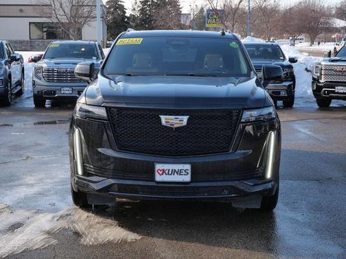 2022 Cadillac Escalade ESV Sport