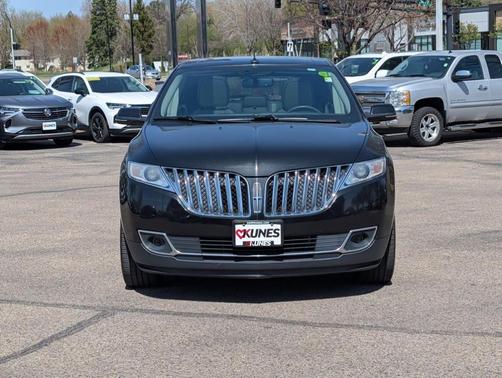 Tuxedo Black Metallic 2014 Lincoln MKX Base