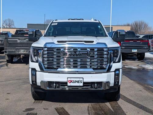 2026 GMC Sierra 3500 Denali