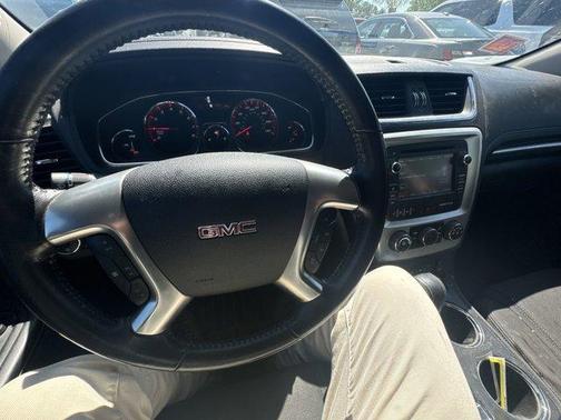 2013 GMC Acadia SLE-2