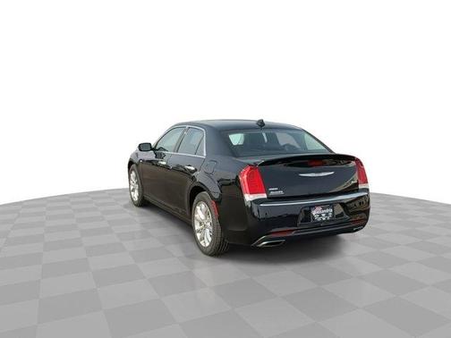 2018 Chrysler 300 Limited