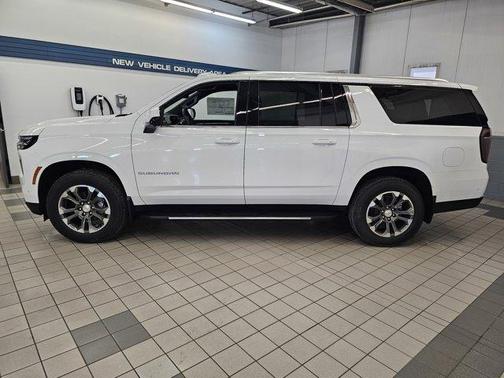 2025 Chevrolet Suburban LS