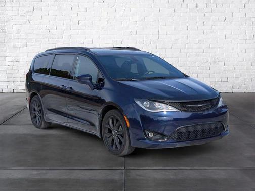 2019 Chrysler Pacifica Touring Plus
