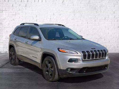 2017 Jeep Cherokee Sport