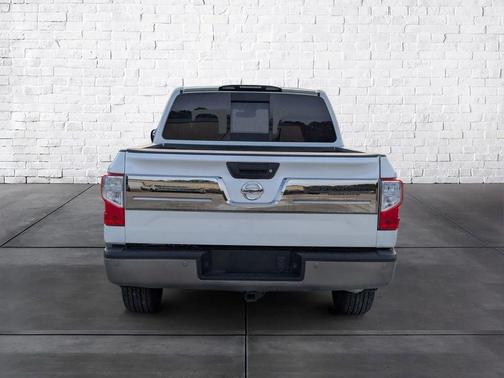 2017 Nissan Titan Platinum Reserve