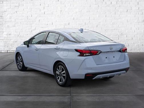 2023 Nissan Versa 1.6 SV