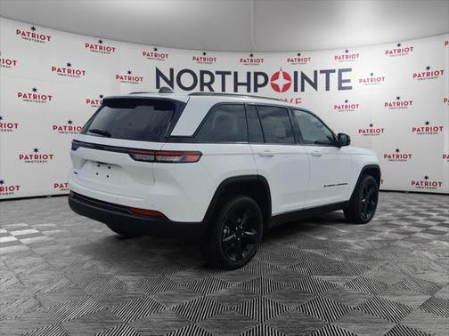 2025 Jeep Grand Cherokee Altitude