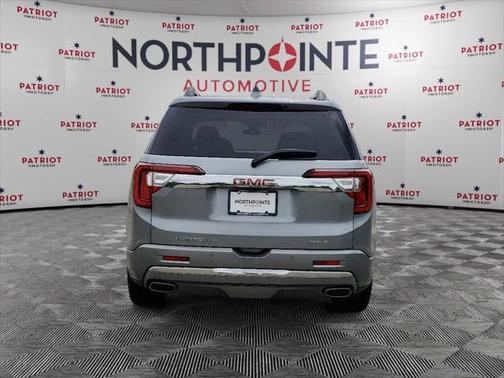 2023 GMC Acadia Denali