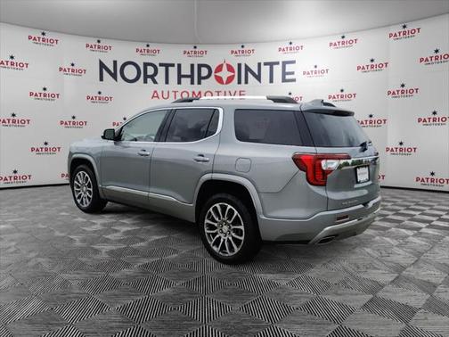 2023 GMC Acadia Denali