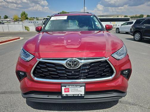 2022 Toyota Highlander Limited