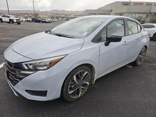 2024 Nissan Versa 1.6 S