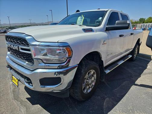 2019 RAM 2500 Tradesman Crew Cab 4x4 6'4' Box