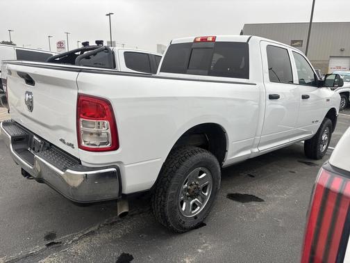 2021 RAM 2500 Tradesman Crew Cab 4x4 6'4' Box