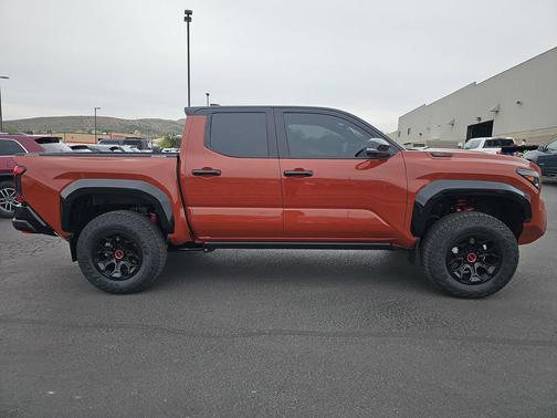 Terra 2024 Toyota Tacoma Hybrid
