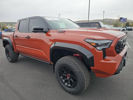 Terra 2024 Toyota Tacoma Hybrid