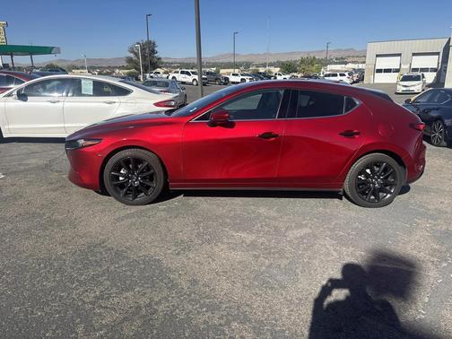 2022 Mazda Mazda3 AWD w/Premium Package