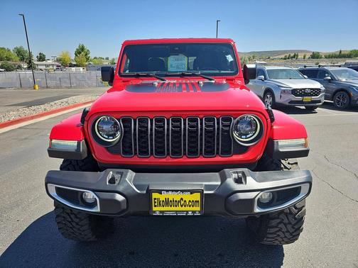 2024 Jeep Gladiator Sport S