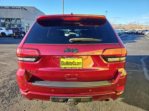 2022 Jeep Grand Cherokee Laredo