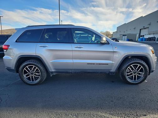 2019 Jeep Grand Cherokee Trailhawk