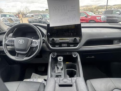 Celestial Silver Metallic 2024 Toyota Grand Highlander XLE