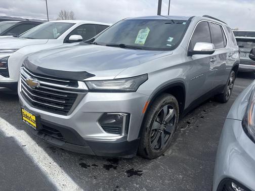 2022 Chevrolet Traverse LT Leather