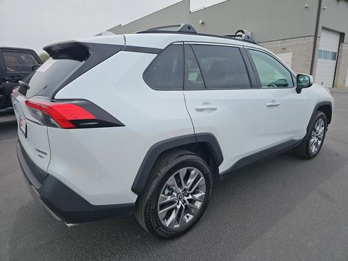 2025 Toyota RAV4 Limited