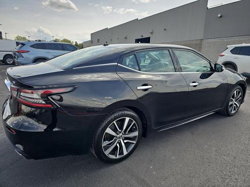 Super Black 2019 Nissan Maxima 3.5 SV