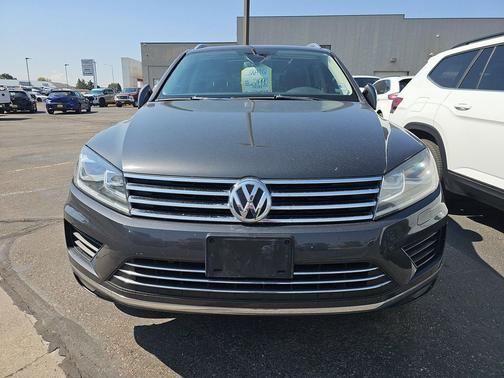 2016 Volkswagen Touareg TDI Lux