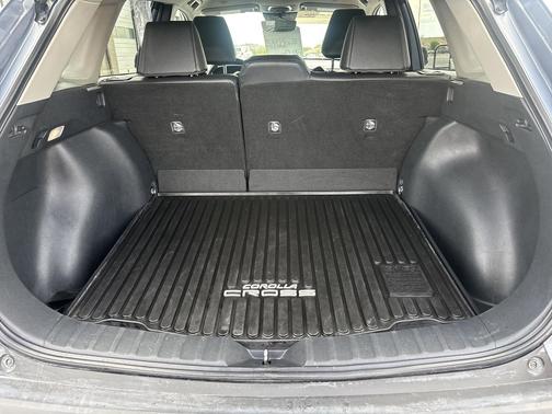 Celestite 2024 Toyota Corolla Cross XLE