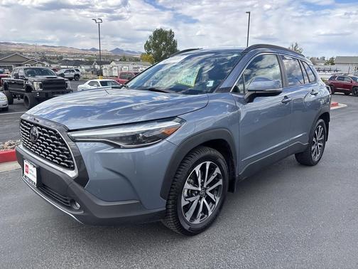 Celestite 2024 Toyota Corolla Cross XLE