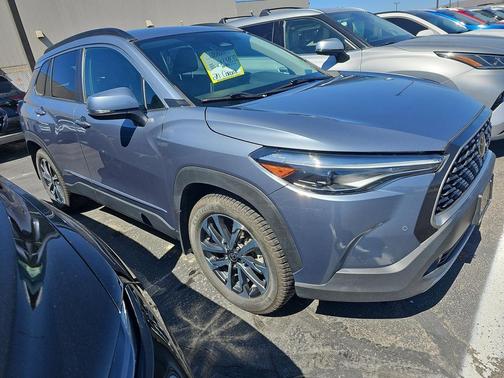 Celestite 2024 Toyota Corolla Cross XLE