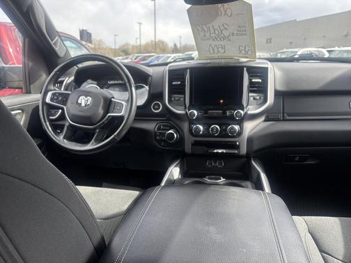 Patriot Blue Pearlcoat 2022 RAM 1500 Big Horn/Lone Star