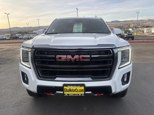 2024 GMC Yukon 4WD AT4