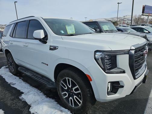 2024 GMC Yukon 4WD AT4