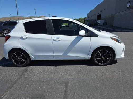 2017 Toyota Yaris SE